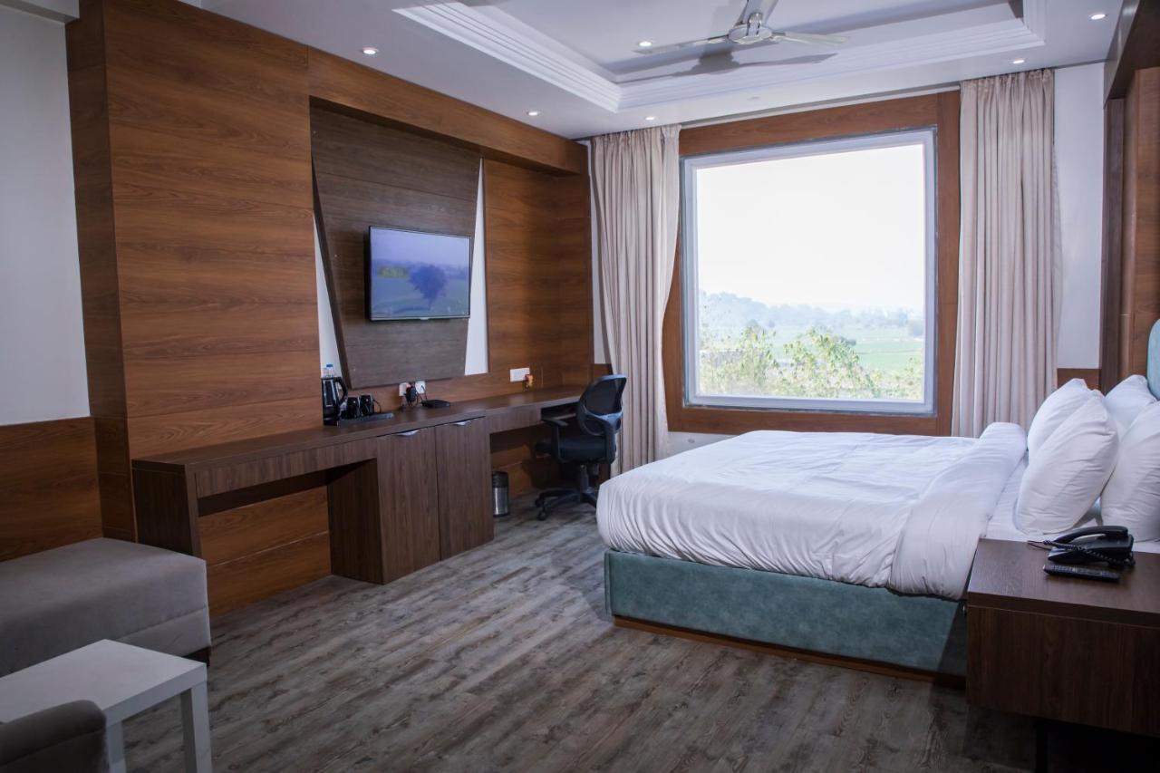 The Utopia Resort Sānchi Eksteriør bilde